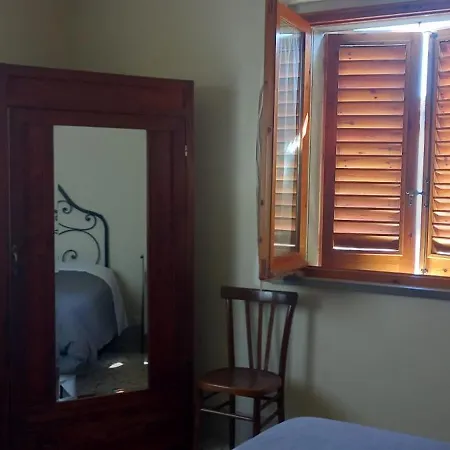 Del Ponte Bed & Breakfast 3*