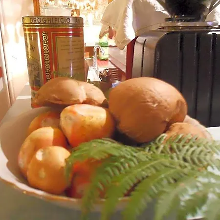 Del Ponte Bed & Breakfast 3*