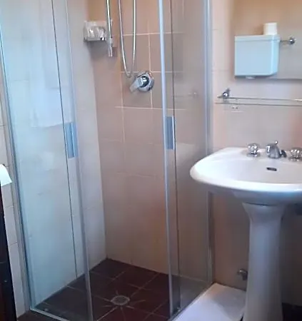 Del Ponte Bed & Breakfast 3*